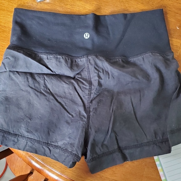 Gray lulu lemon shorts - Picture 2 of 2